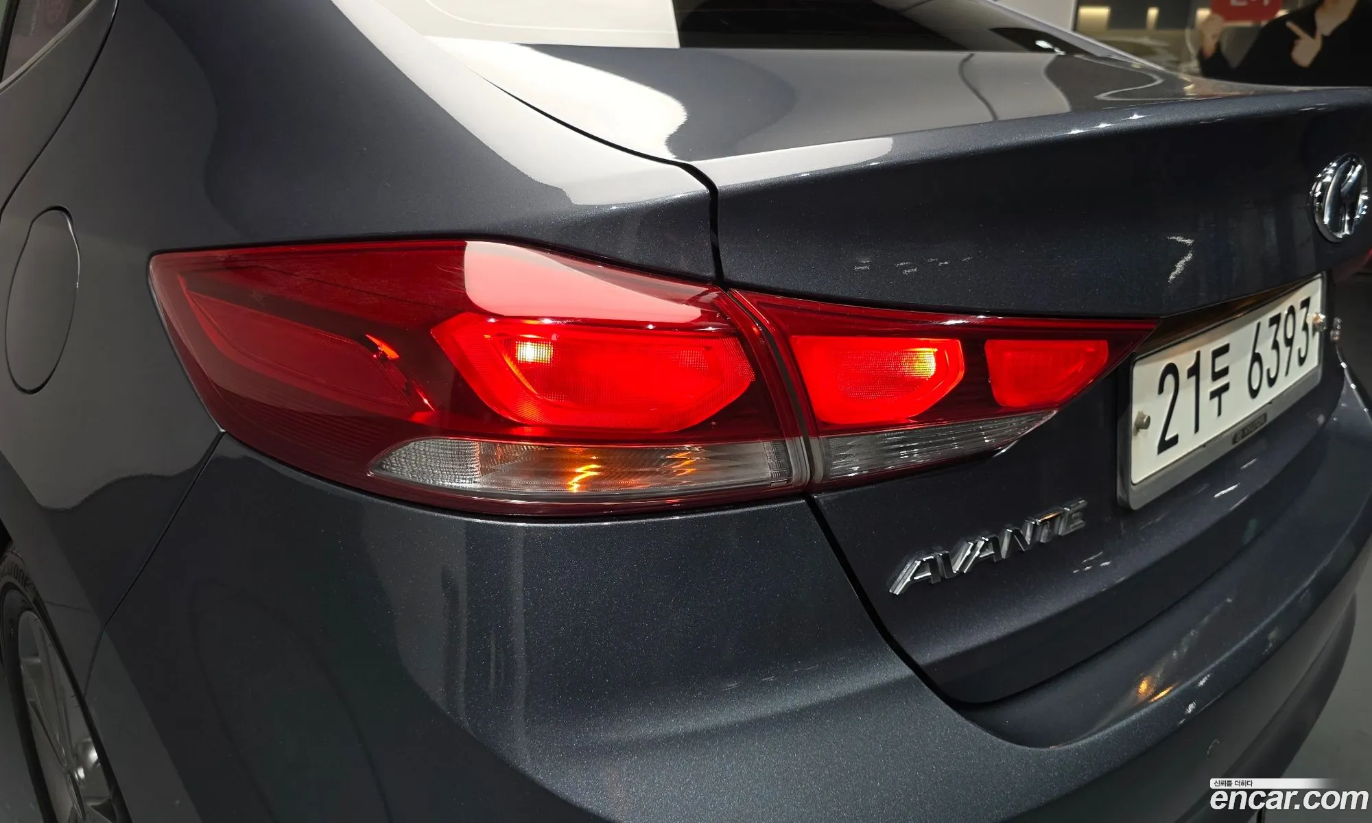 Hyundai Elantra AD 2017 — 15