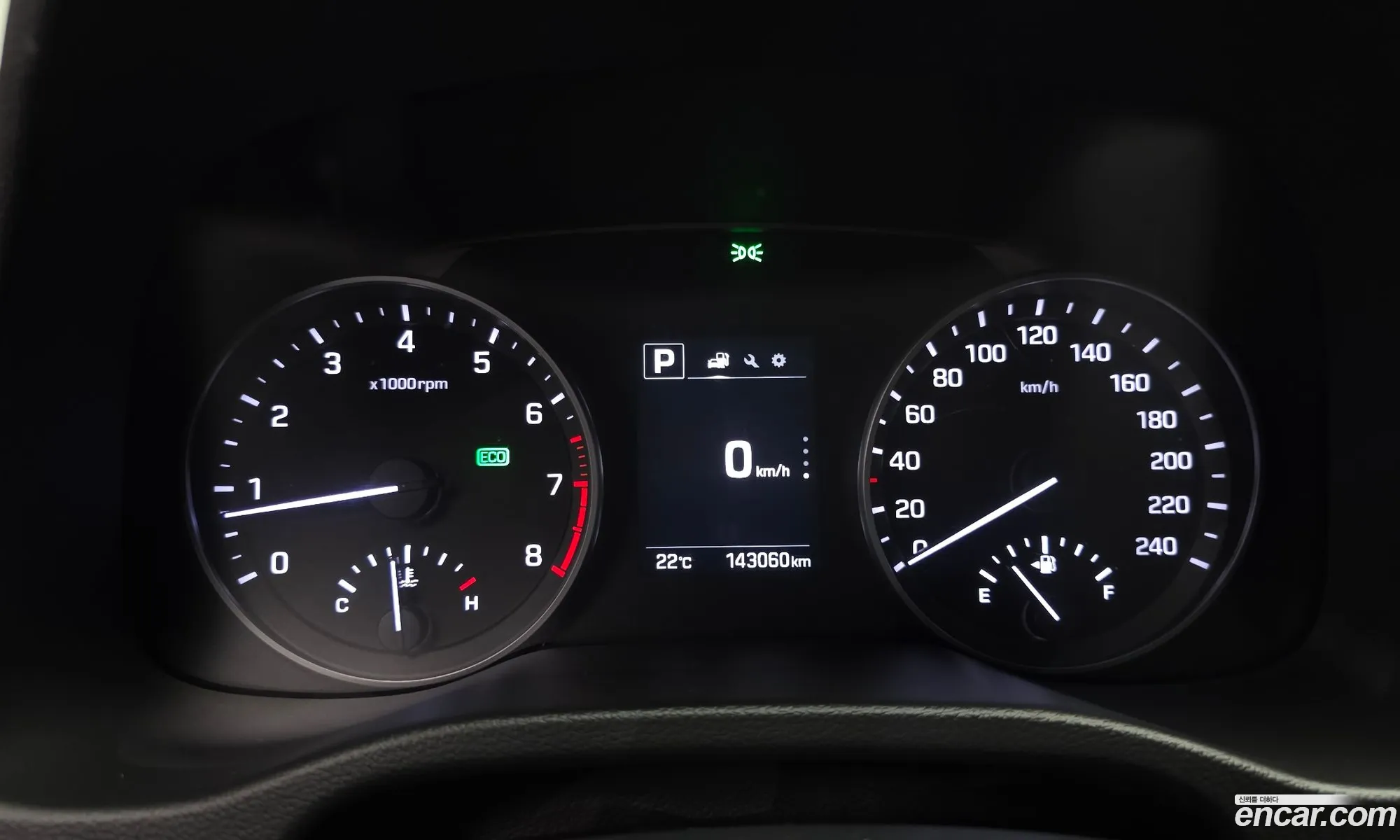 Hyundai Elantra AD 2017 — 28