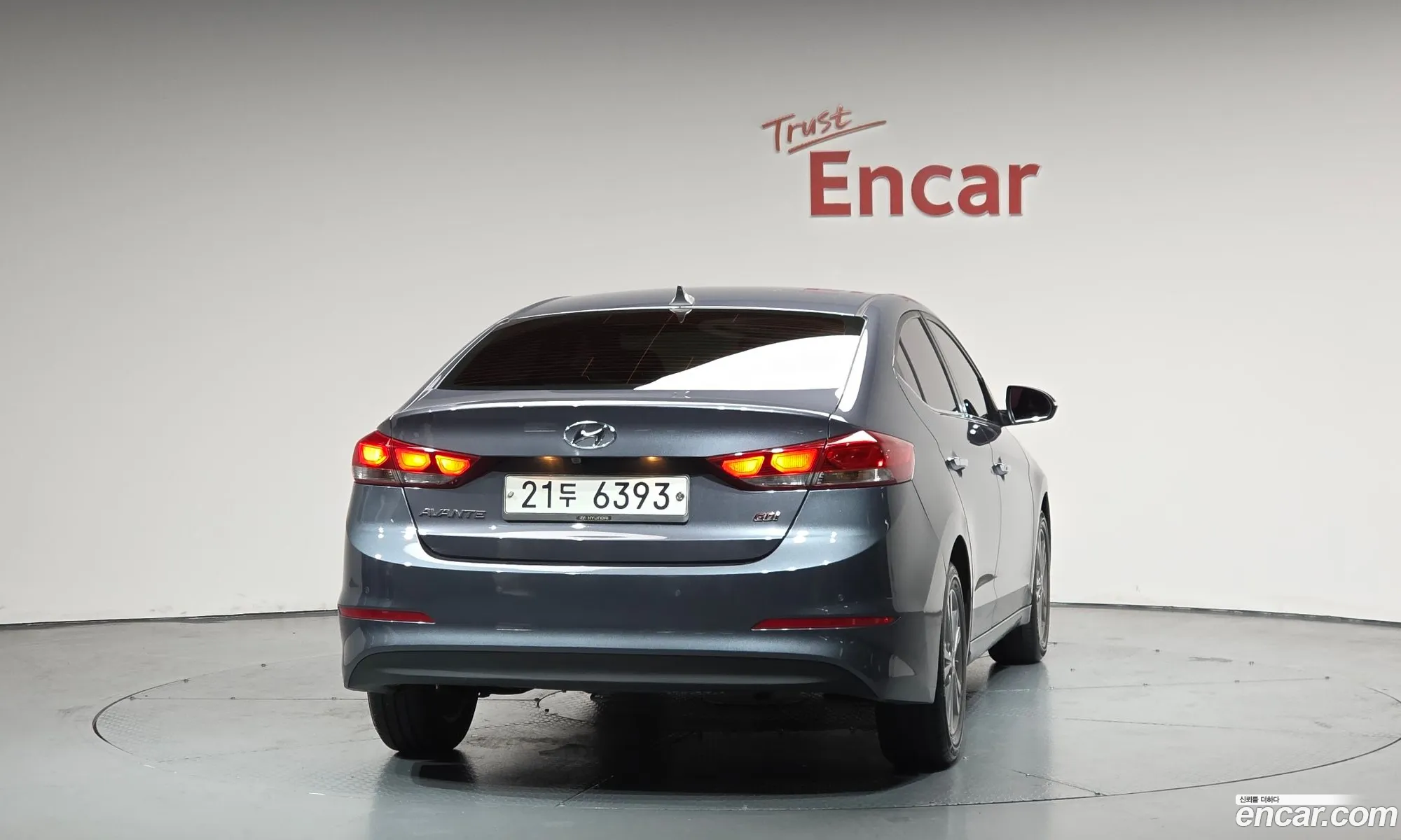 Hyundai Elantra AD 2017 — 5