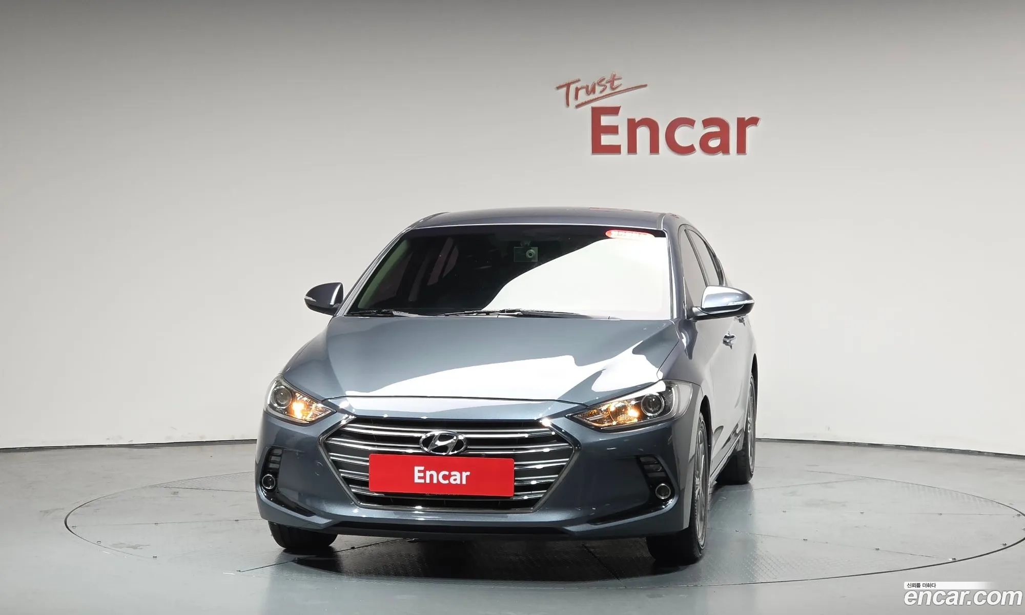 Hyundai Elantra AD 2017 — 24