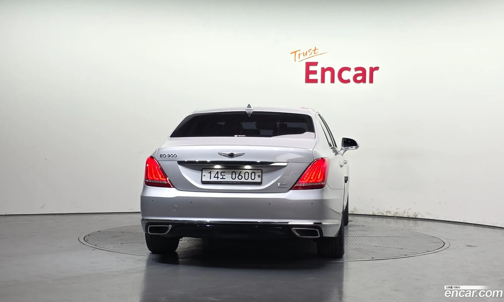Genesis EQ900 2016 — 9