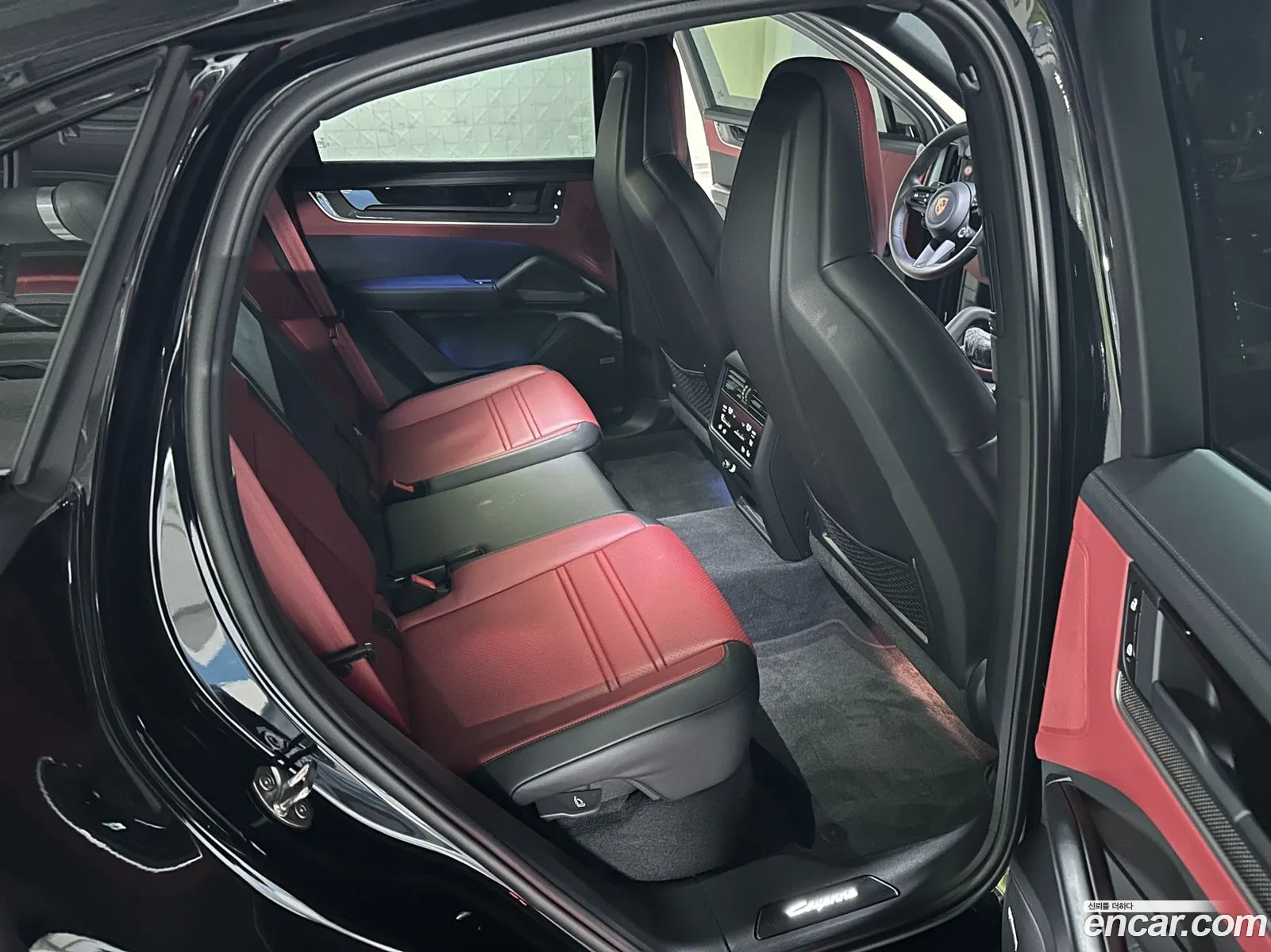 Porsche Cayenne 2025 — 8