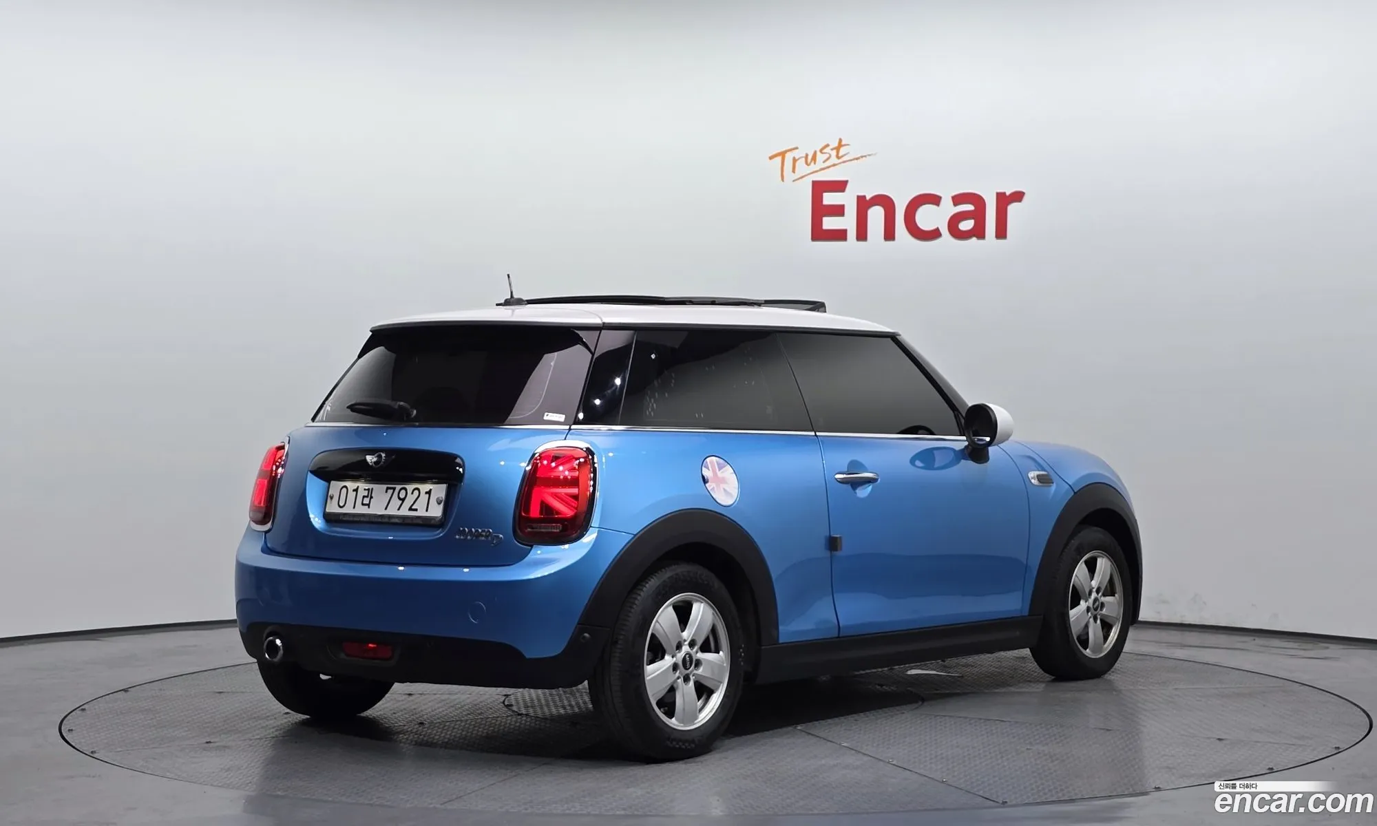 Mini Cooper D 2018 WMWXY3106JTE27013 — 15