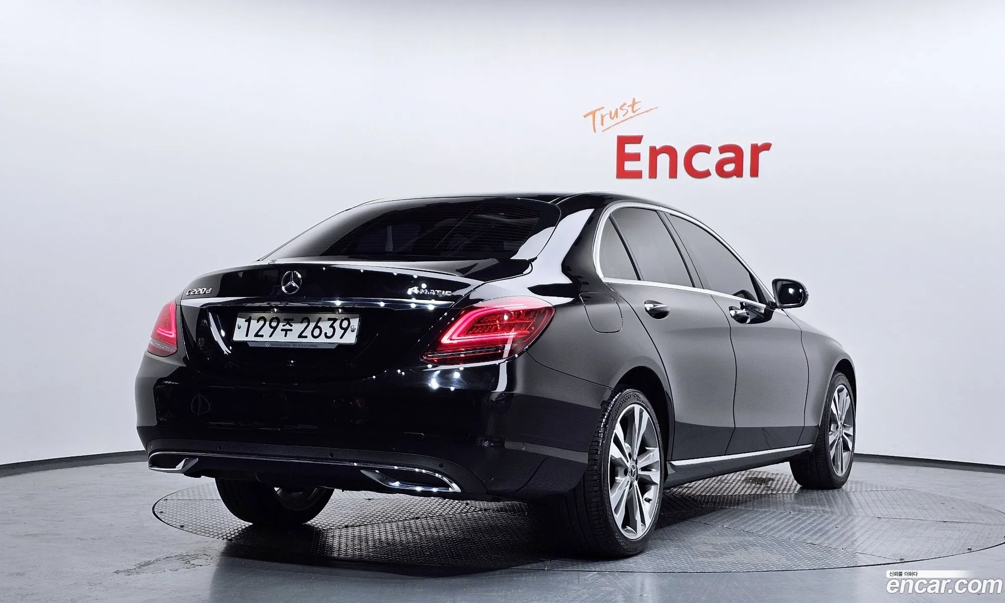Mercedes-Benz C-Class W205 2020 — 14