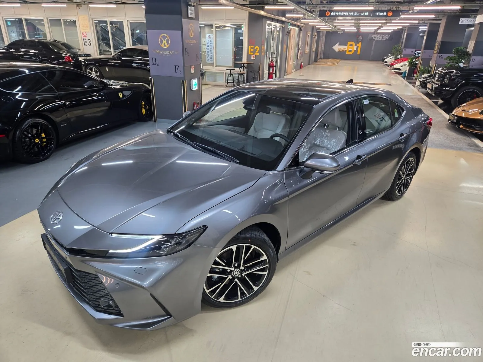 Toyota Camry 2026 — 16
