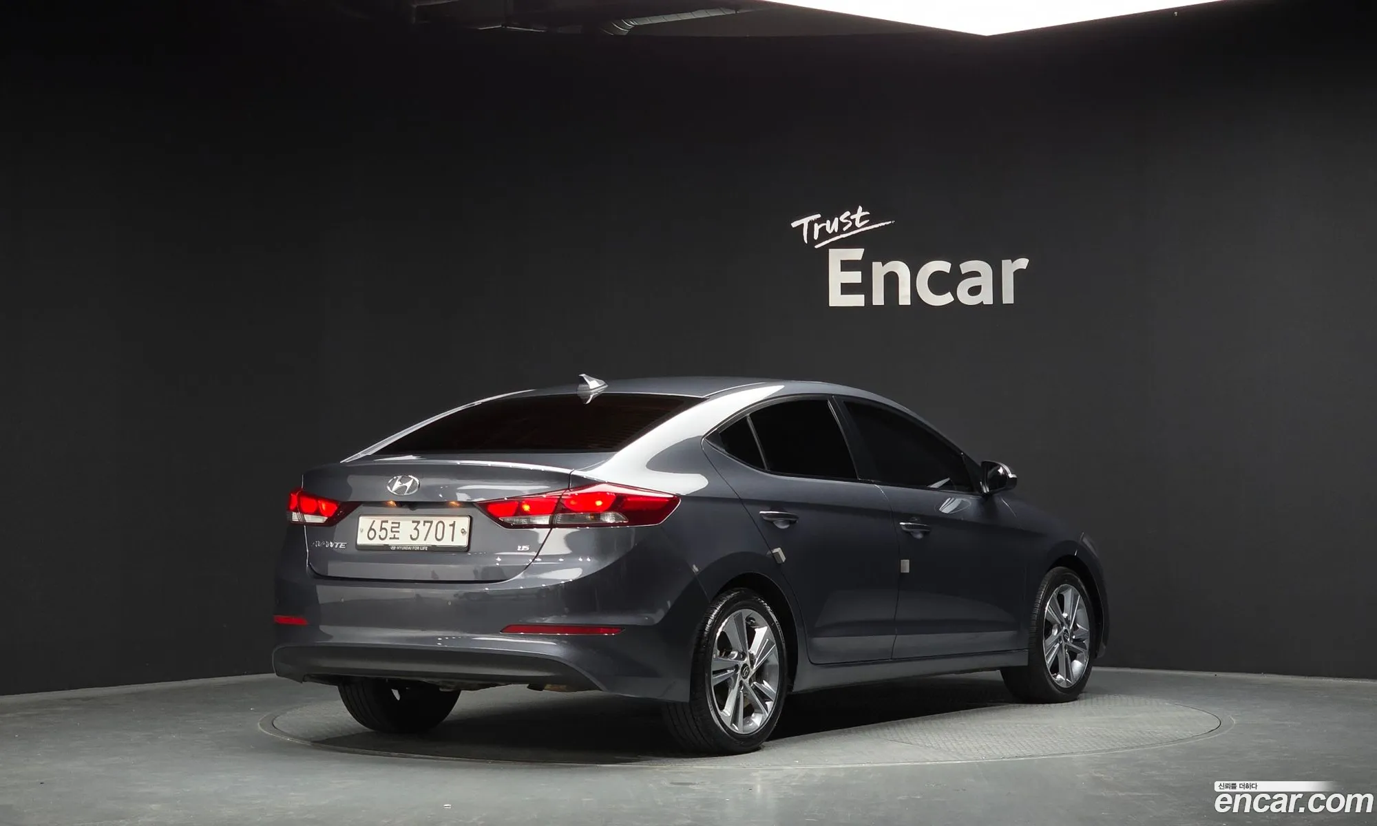 Hyundai Elantra AD 2017 — 3
