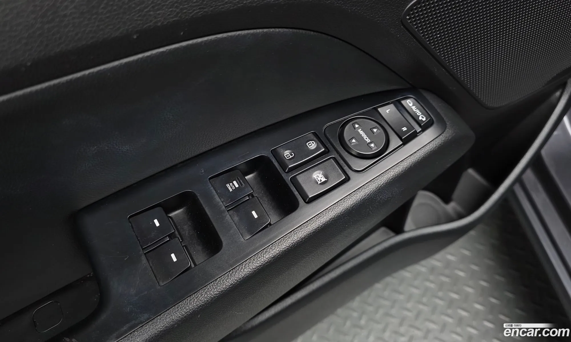 Hyundai Elantra AD 2017 — 9