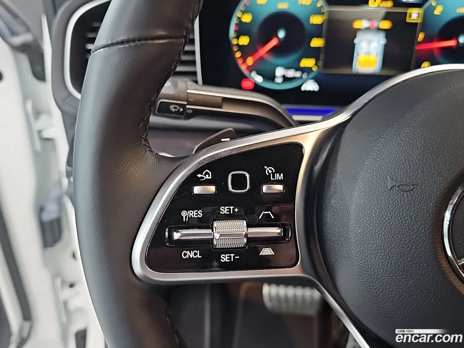 Mercedes-Benz GLE-Class W167 2023 — 14