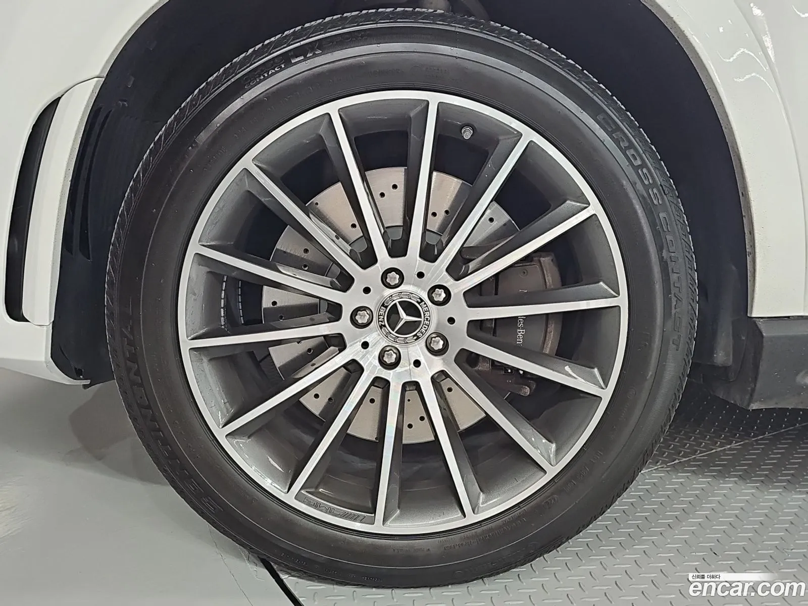 Mercedes-Benz GLE-Class W167 2023 — 19