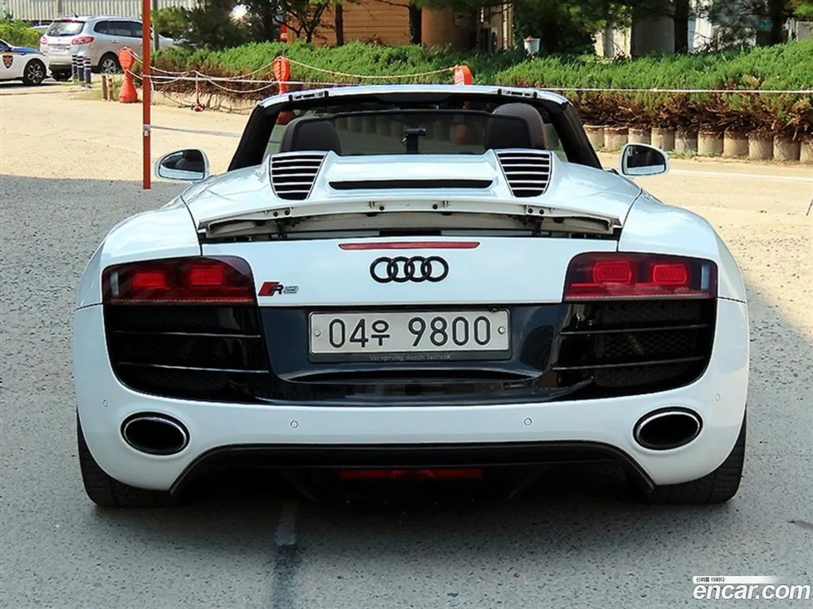 Audi R8 2011 — 14