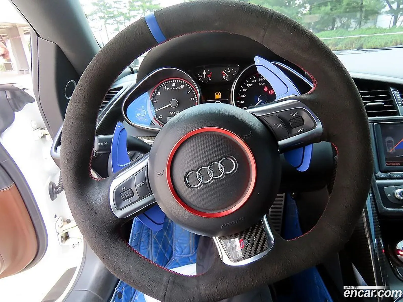 Audi R8 2011 — 9