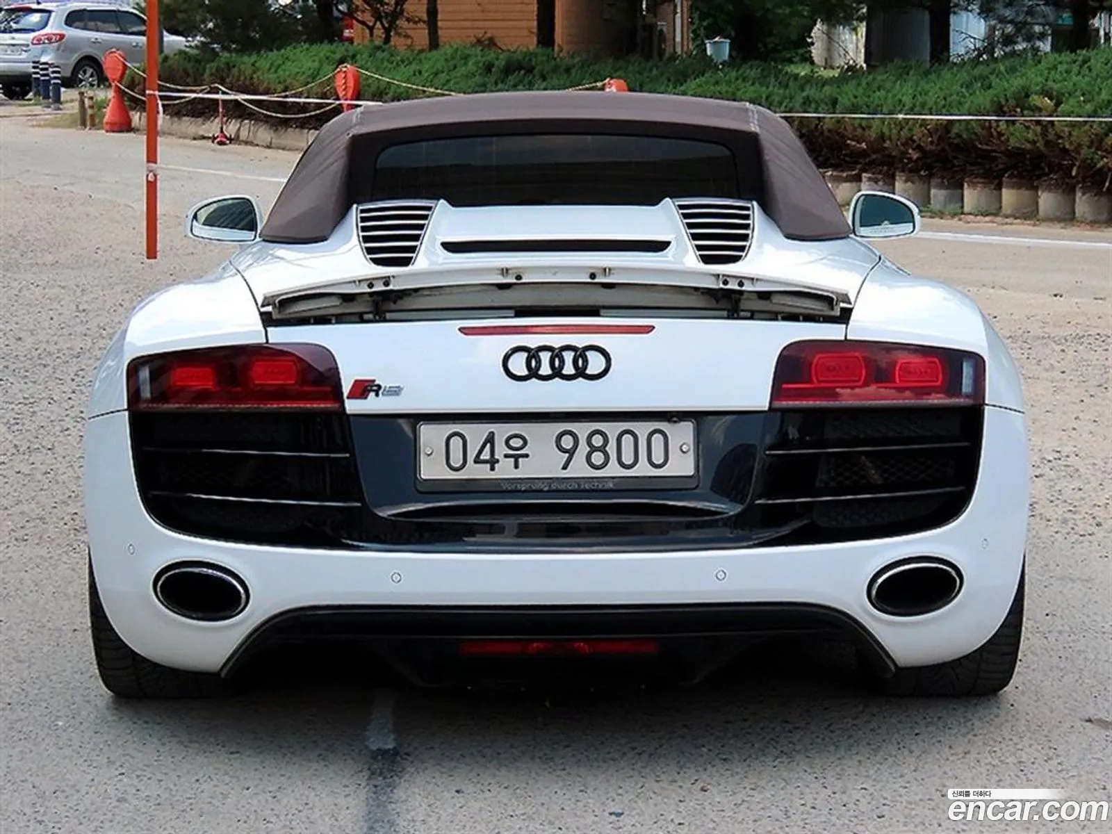 Audi R8 2011 — 19