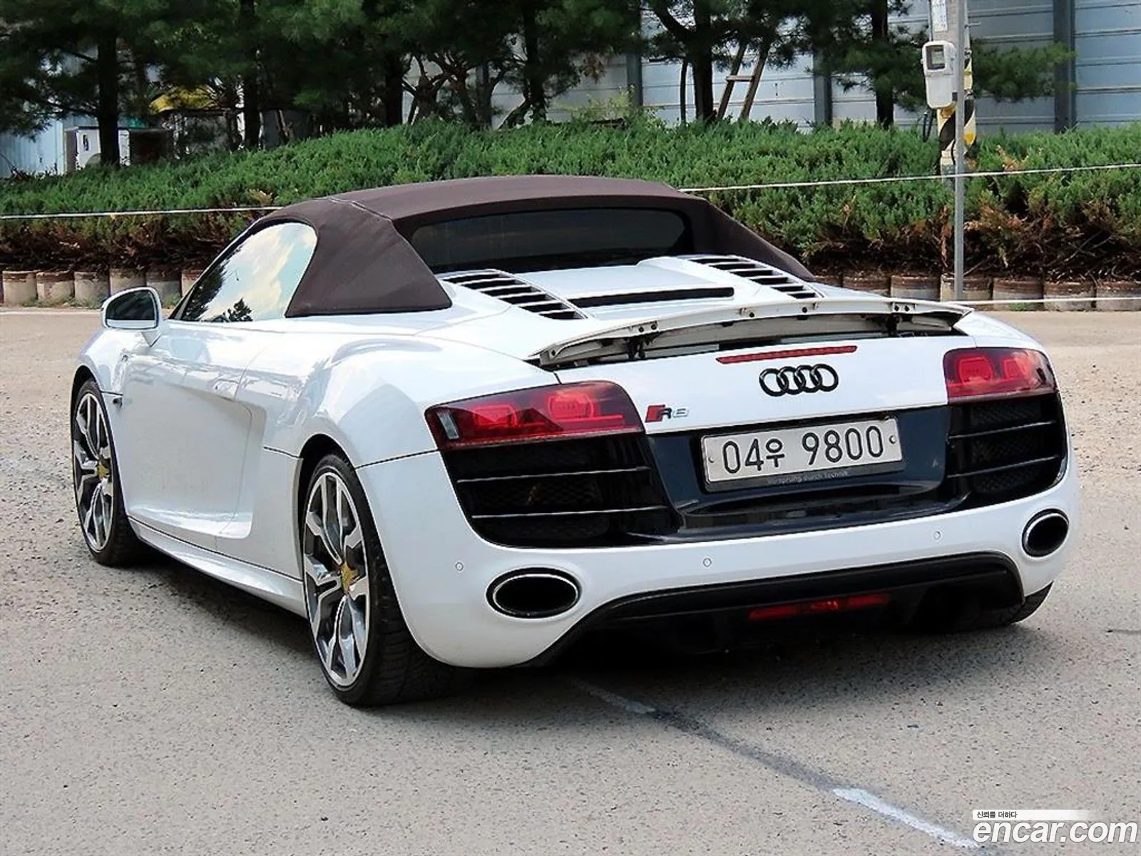 Audi R8 2011 — 17