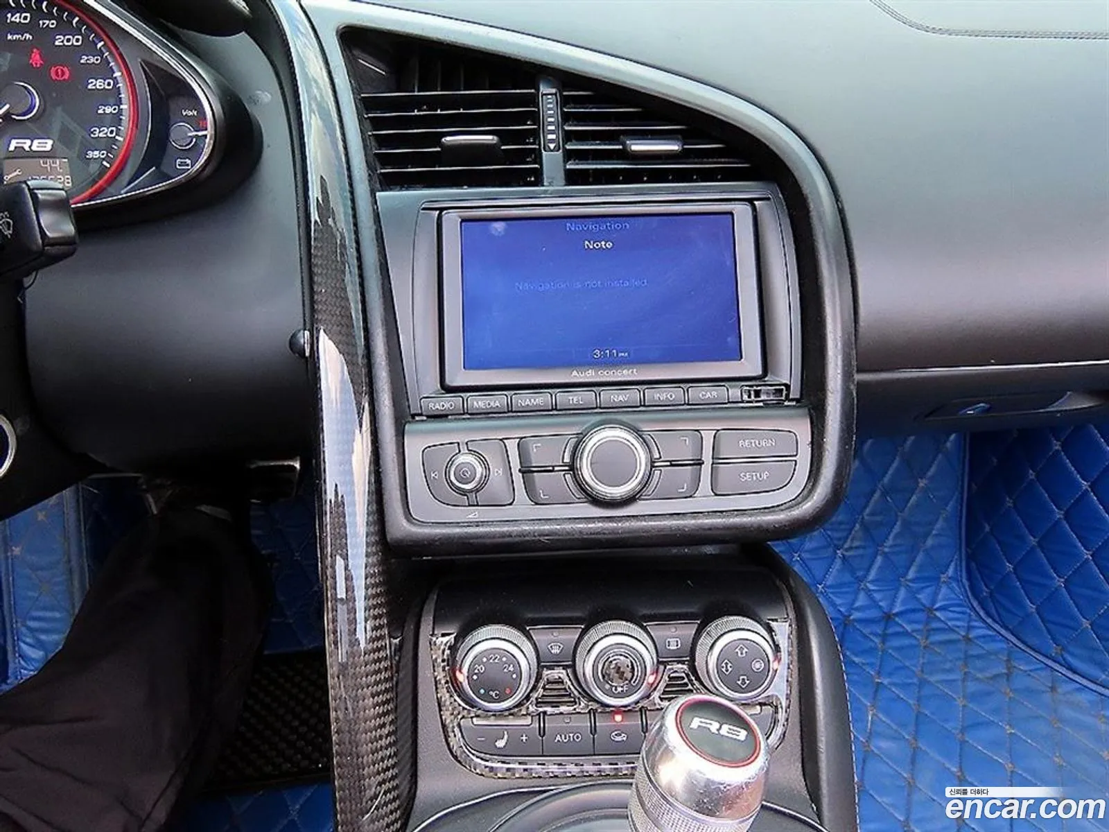 Audi R8 2011 — 7