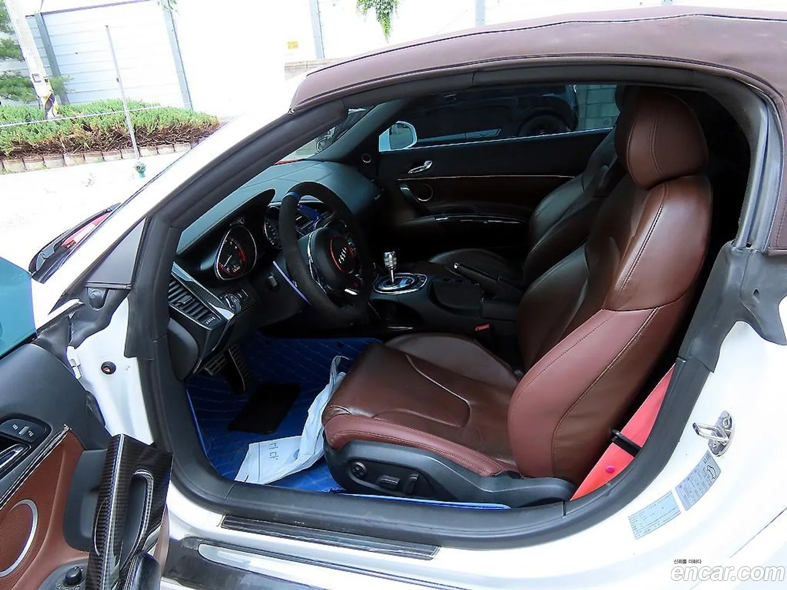 Audi R8 2011 — 18