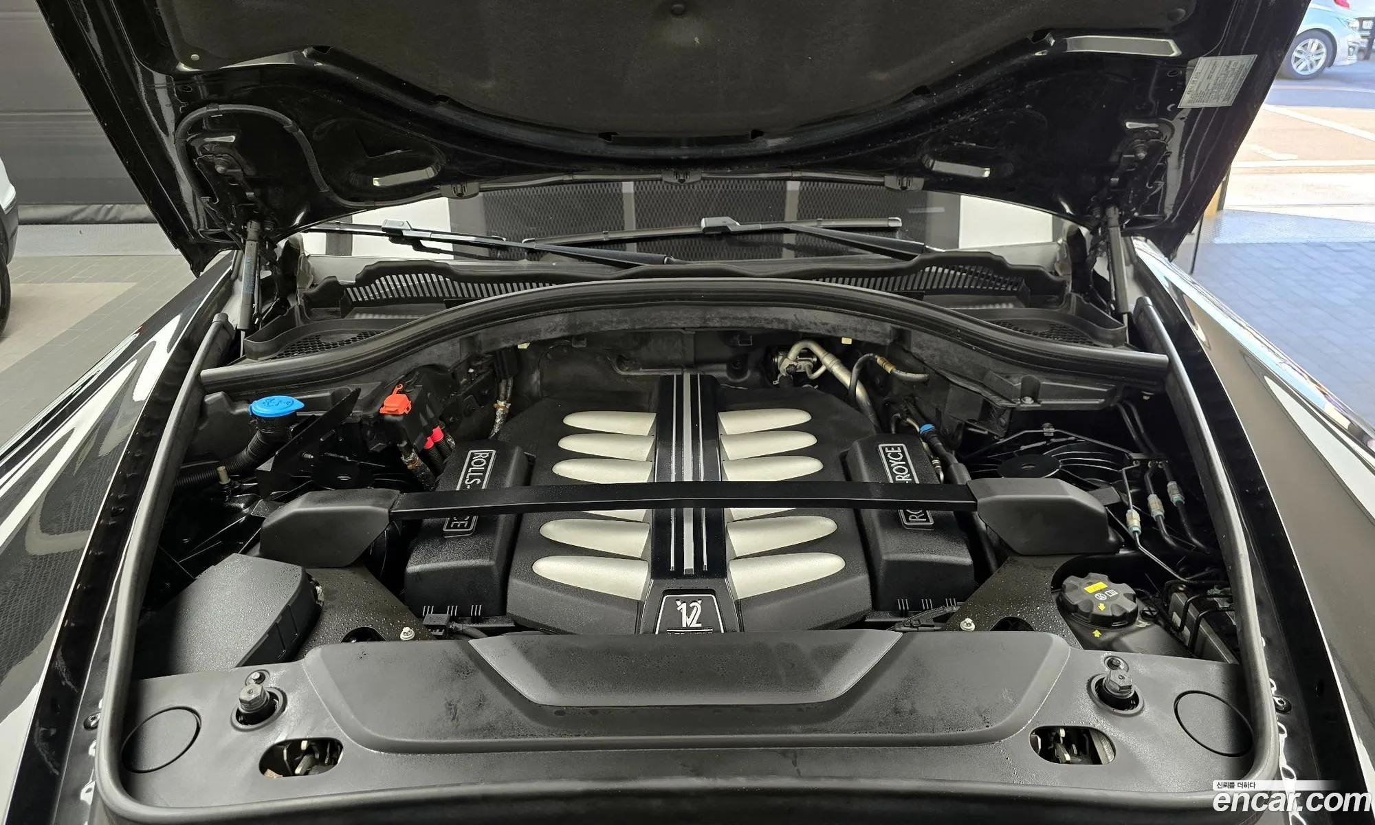 Rolls-Royce Cullinan 2019 SCA689X08KU110438 — 6