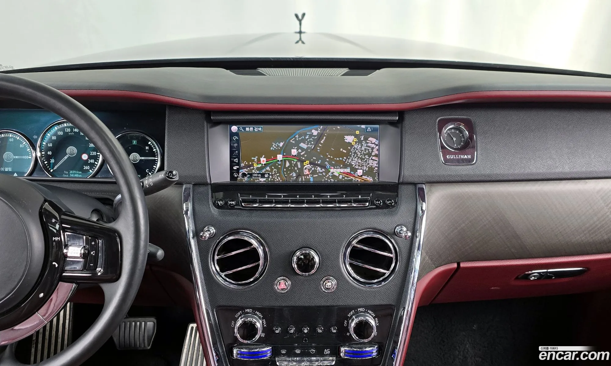 Rolls-Royce Cullinan 2019 SCA689X08KU110438 — 2