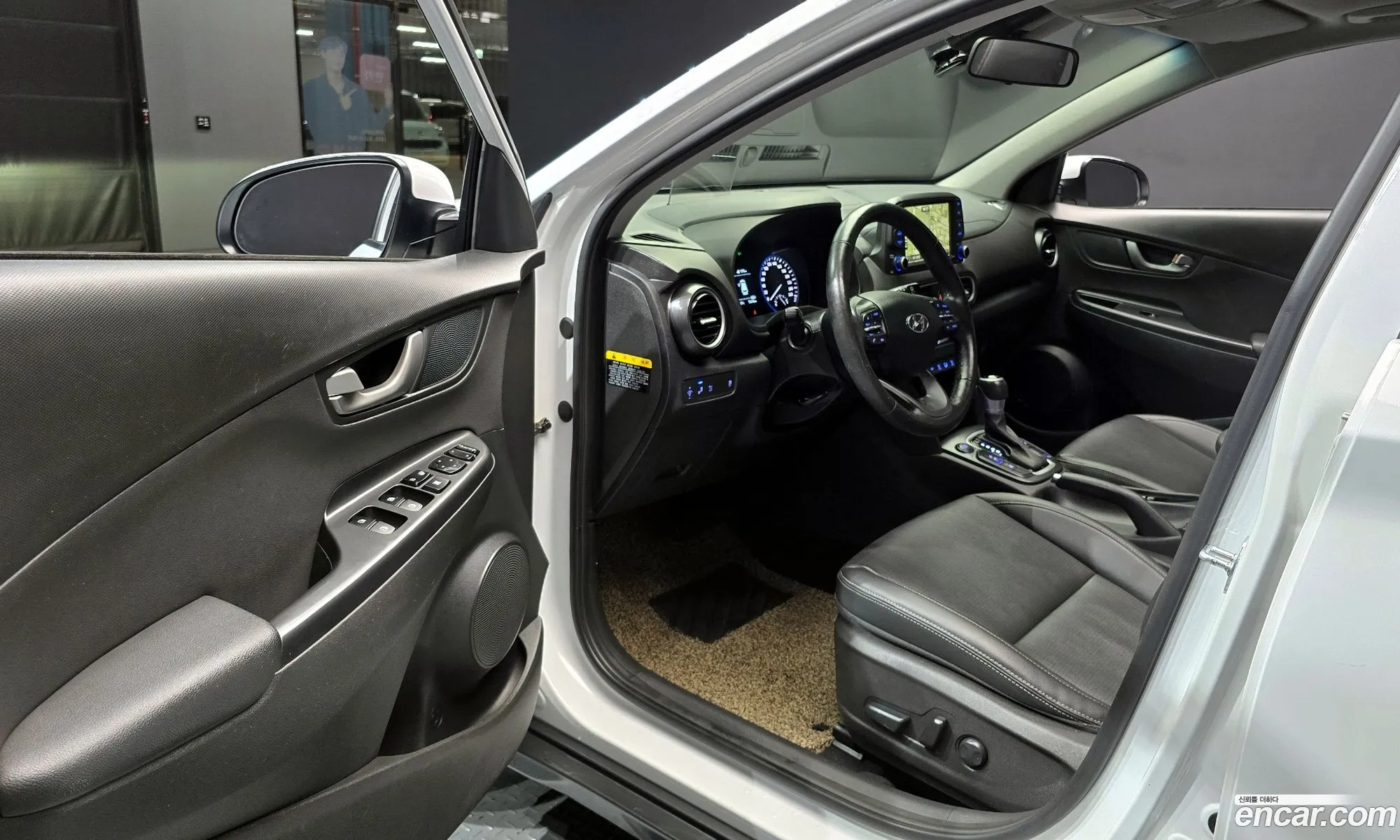Hyundai Kona 2017 — 12