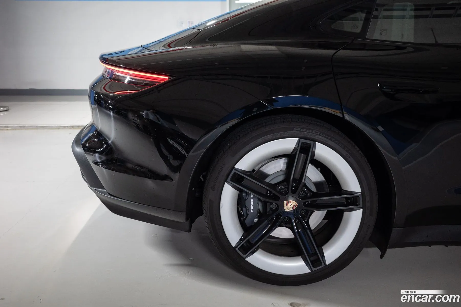 Porsche Taycan 2026 — 13