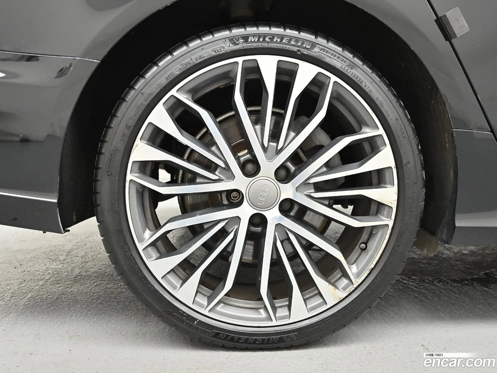 Audi A6 2016 — 11
