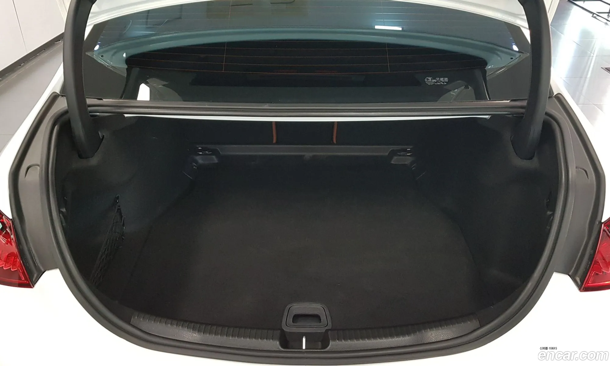 Mercedes-Benz C-Class W206 2023 — 17