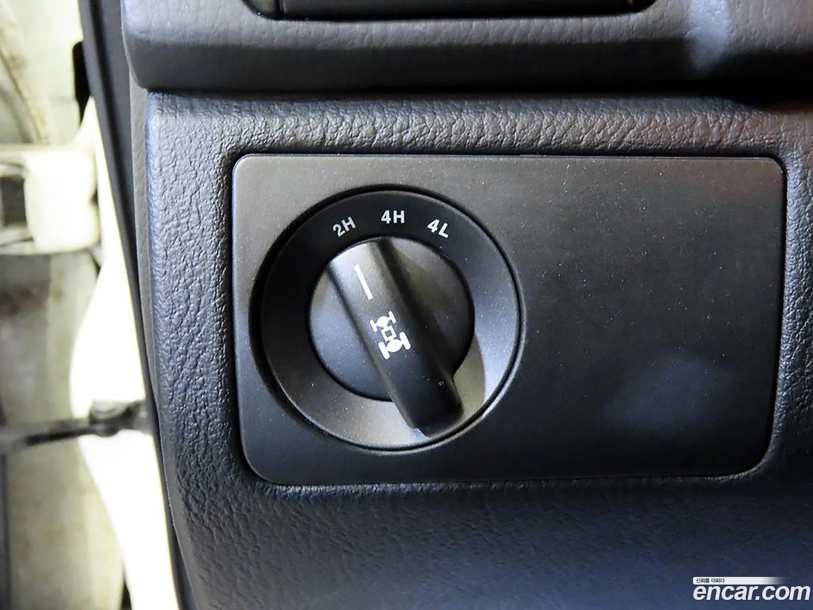 KG Mobility (SsangYong) Rexton W 2013 — 20