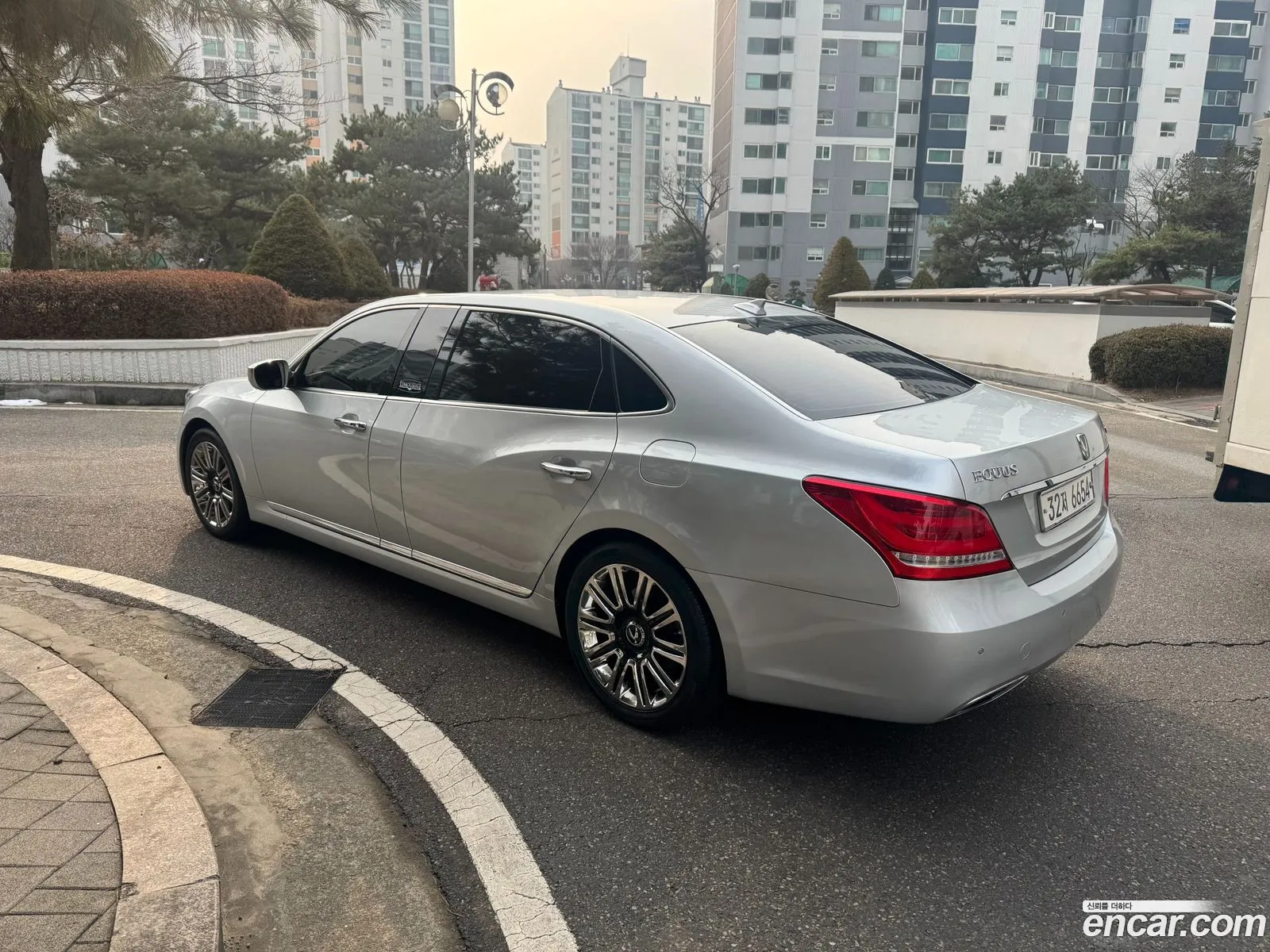 Hyundai Equus 2014 — 3