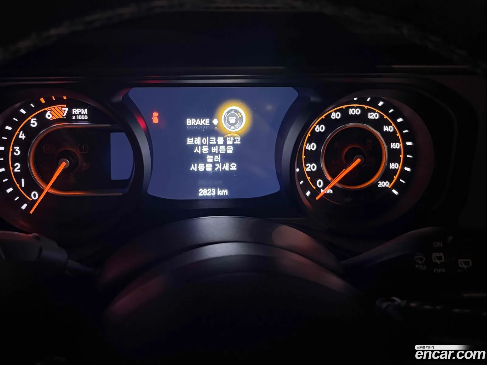 Jeep Wrangler 2025 — 6