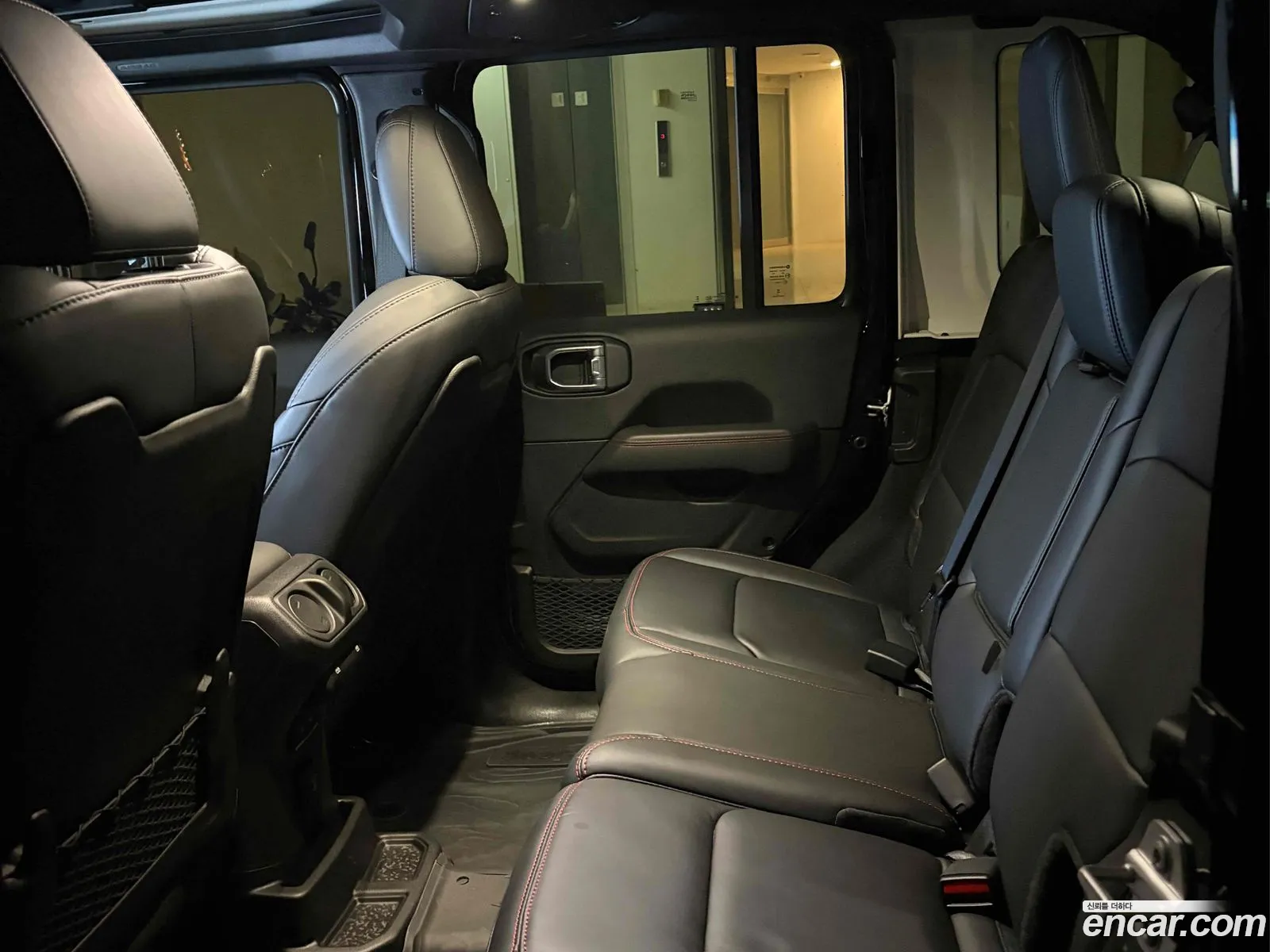 Jeep Wrangler 2025 — 9