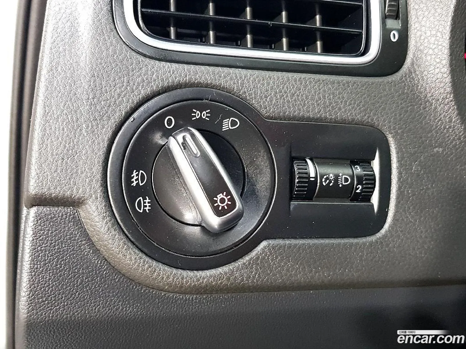 Volkswagen Polo 2013 — 13