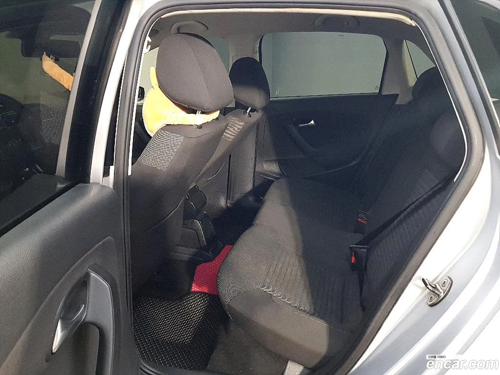 Volkswagen Polo 2013 — 17