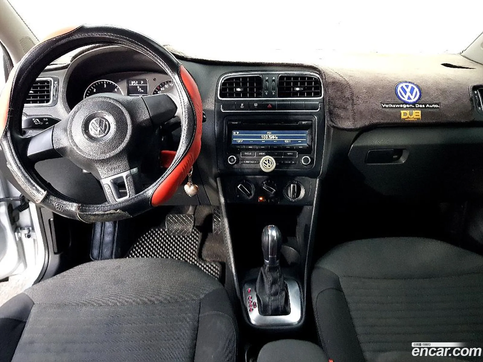 Volkswagen Polo 2013 — 16