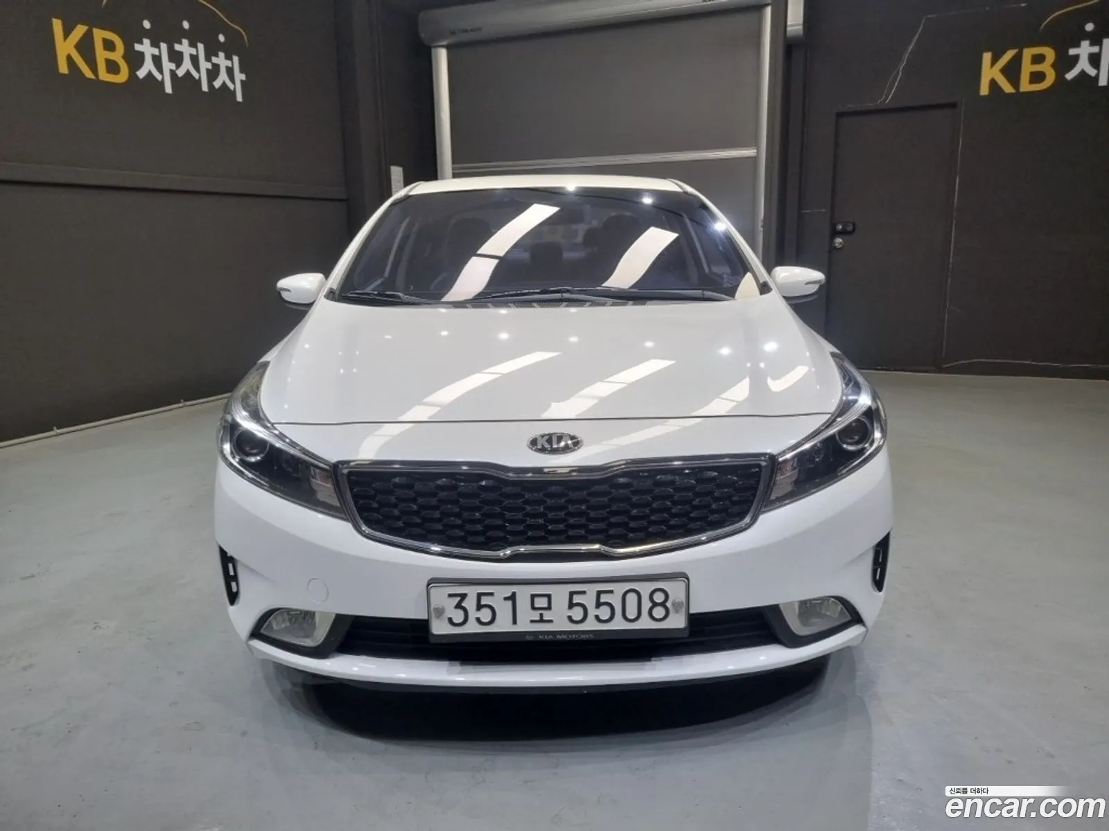 Kia K3 2017 — 16