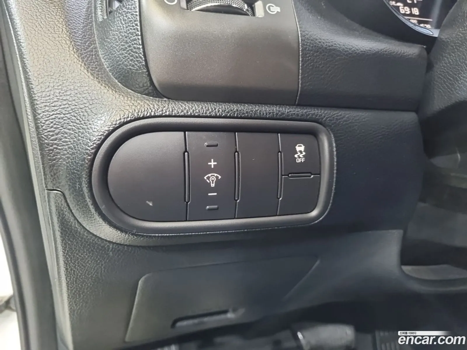 Kia K3 2017 — 8