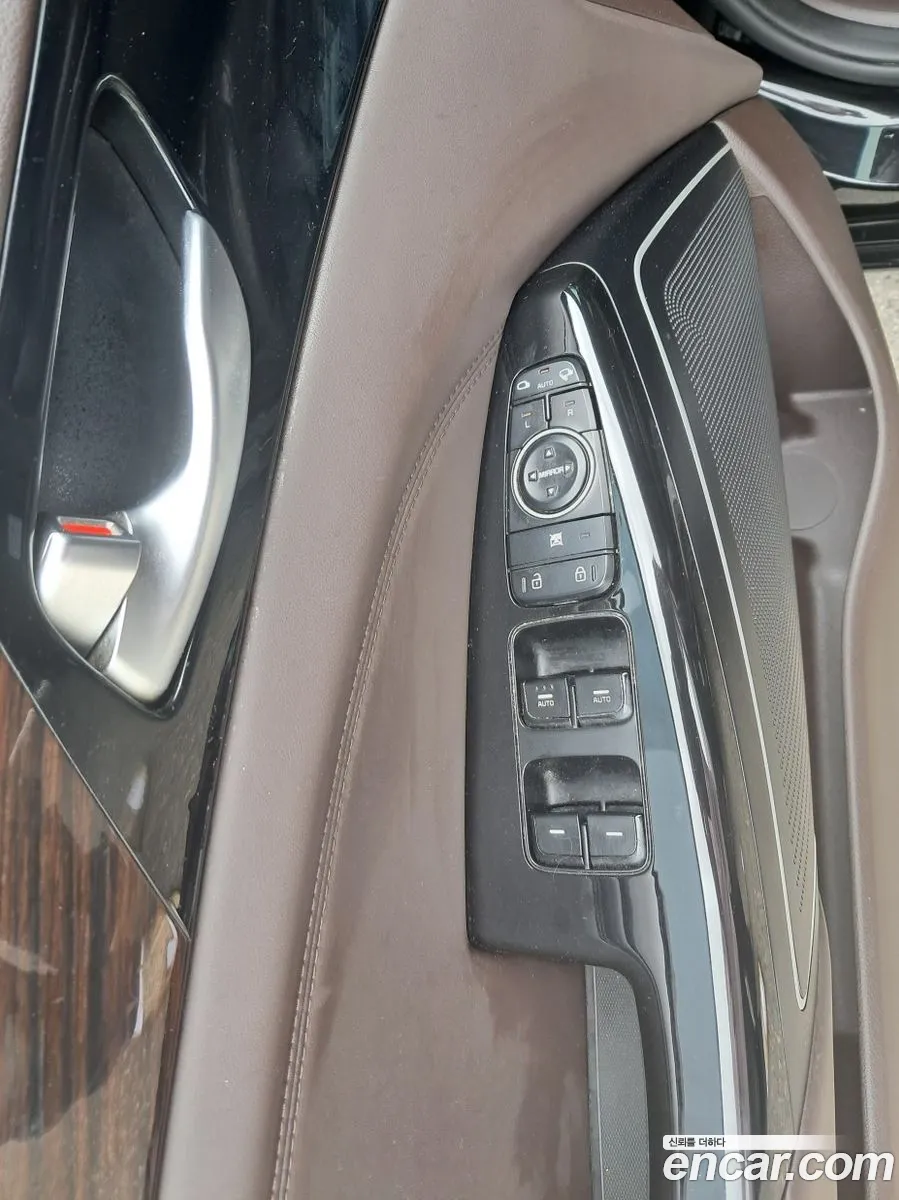 Kia K7 Hybrid 2018 — 12