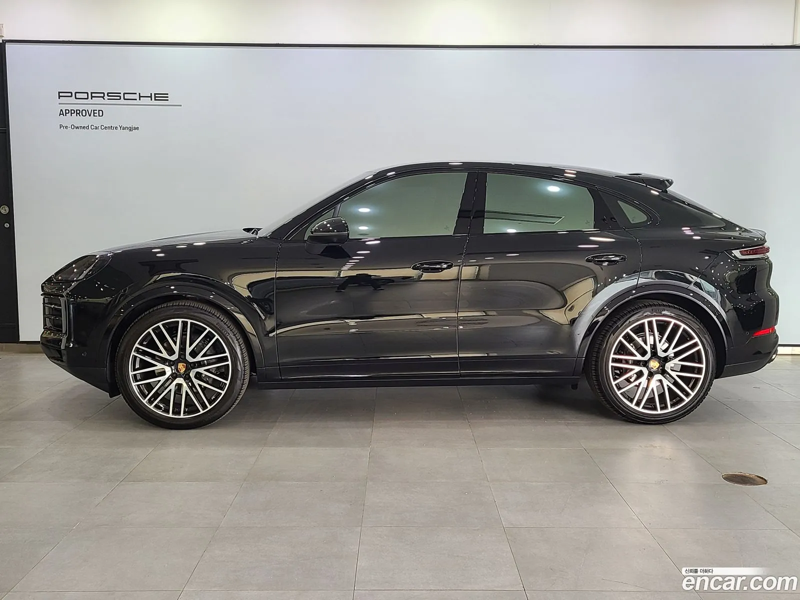 Porsche Cayenne 2025 — 13