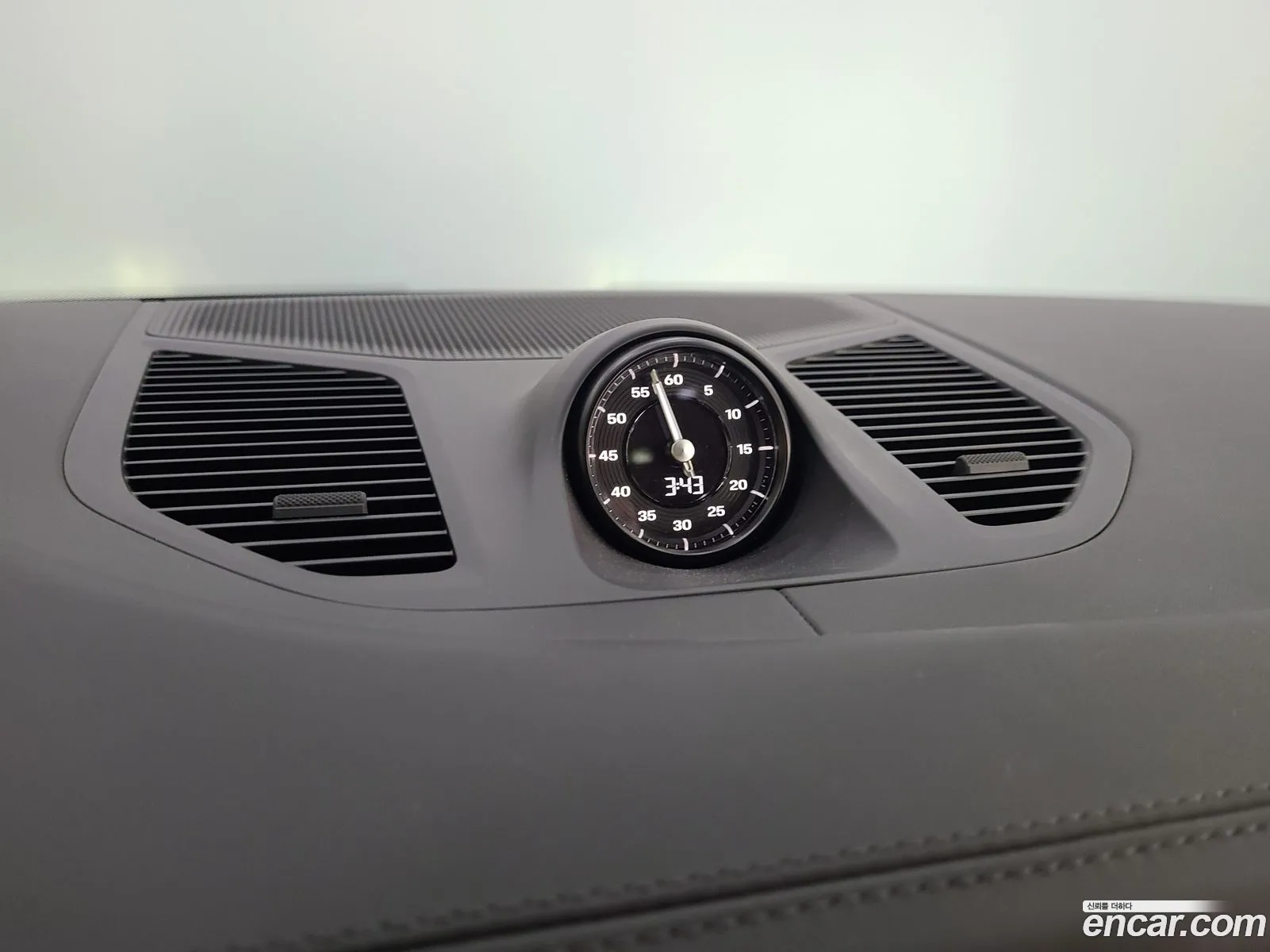 Porsche Cayenne 2025 — 15