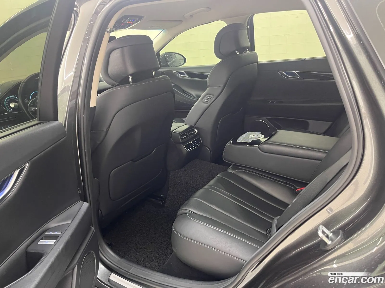 Genesis G80 2022 — 2