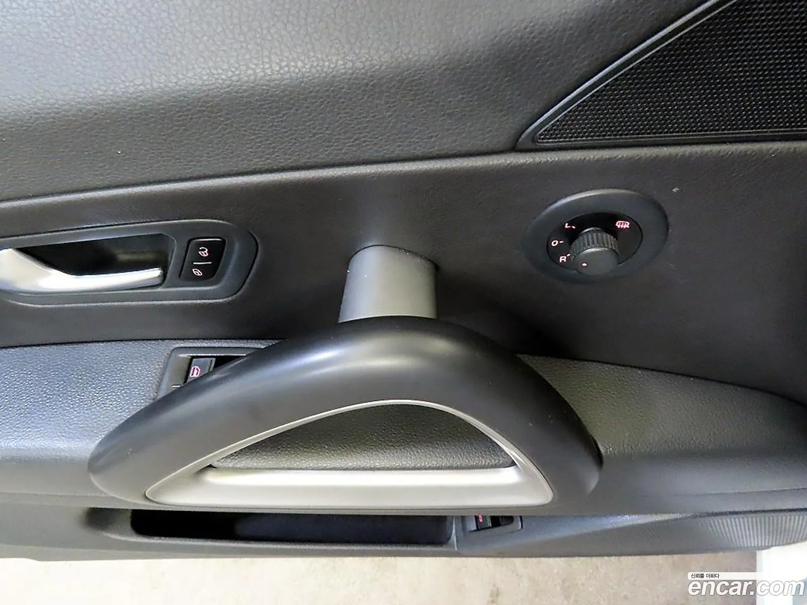 Volkswagen Scirocco 2013 — 3