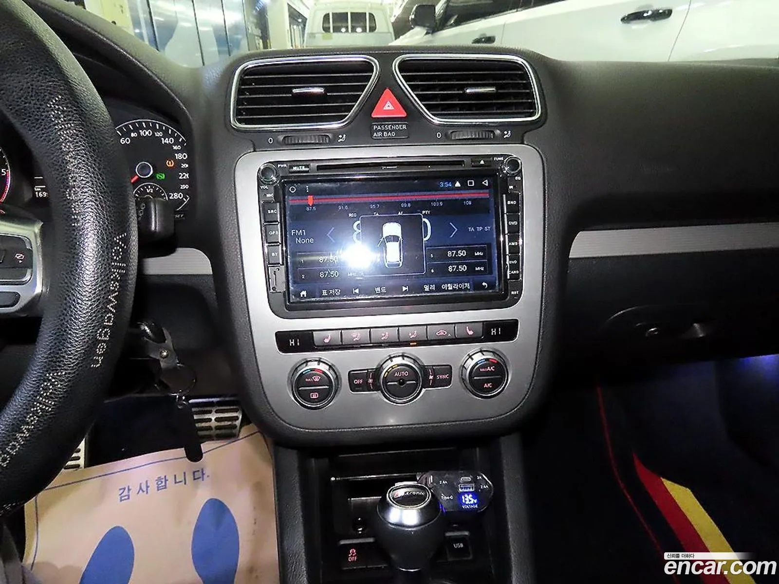 Volkswagen Scirocco 2013 — 16