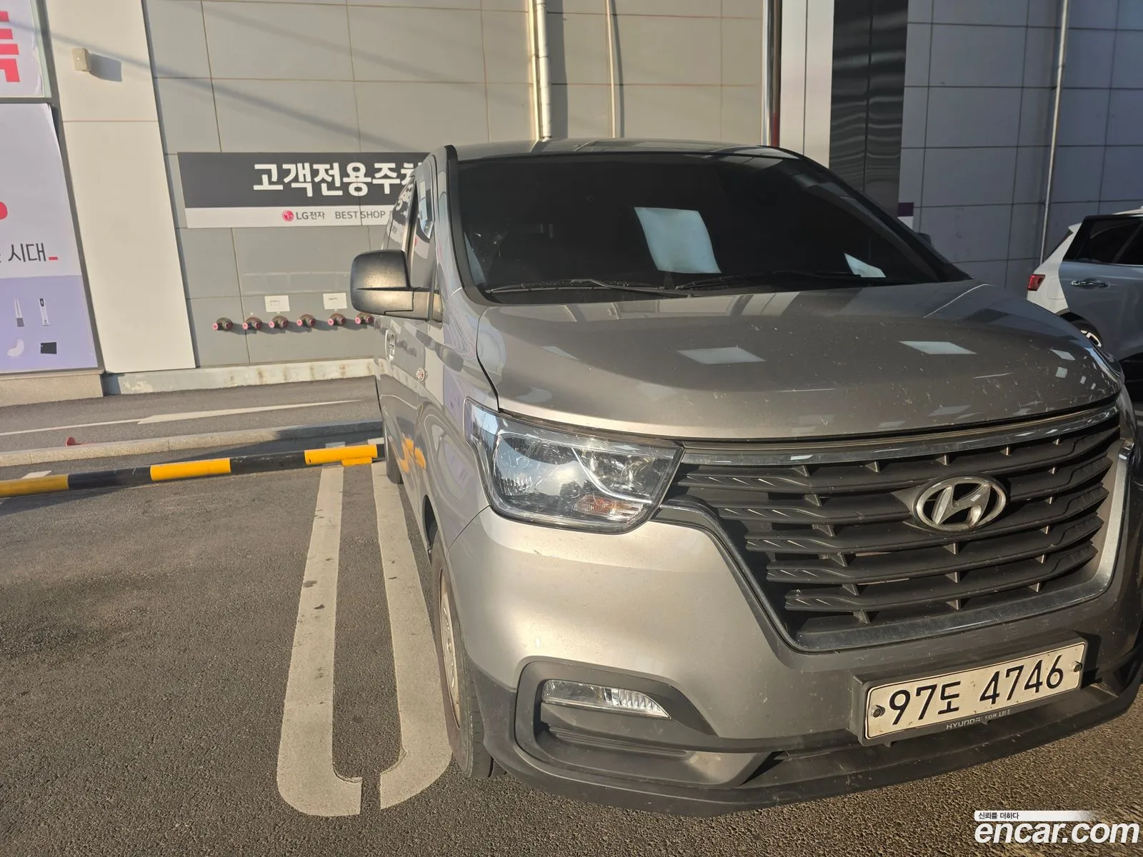 Hyundai Grand Starex 2018 — 11