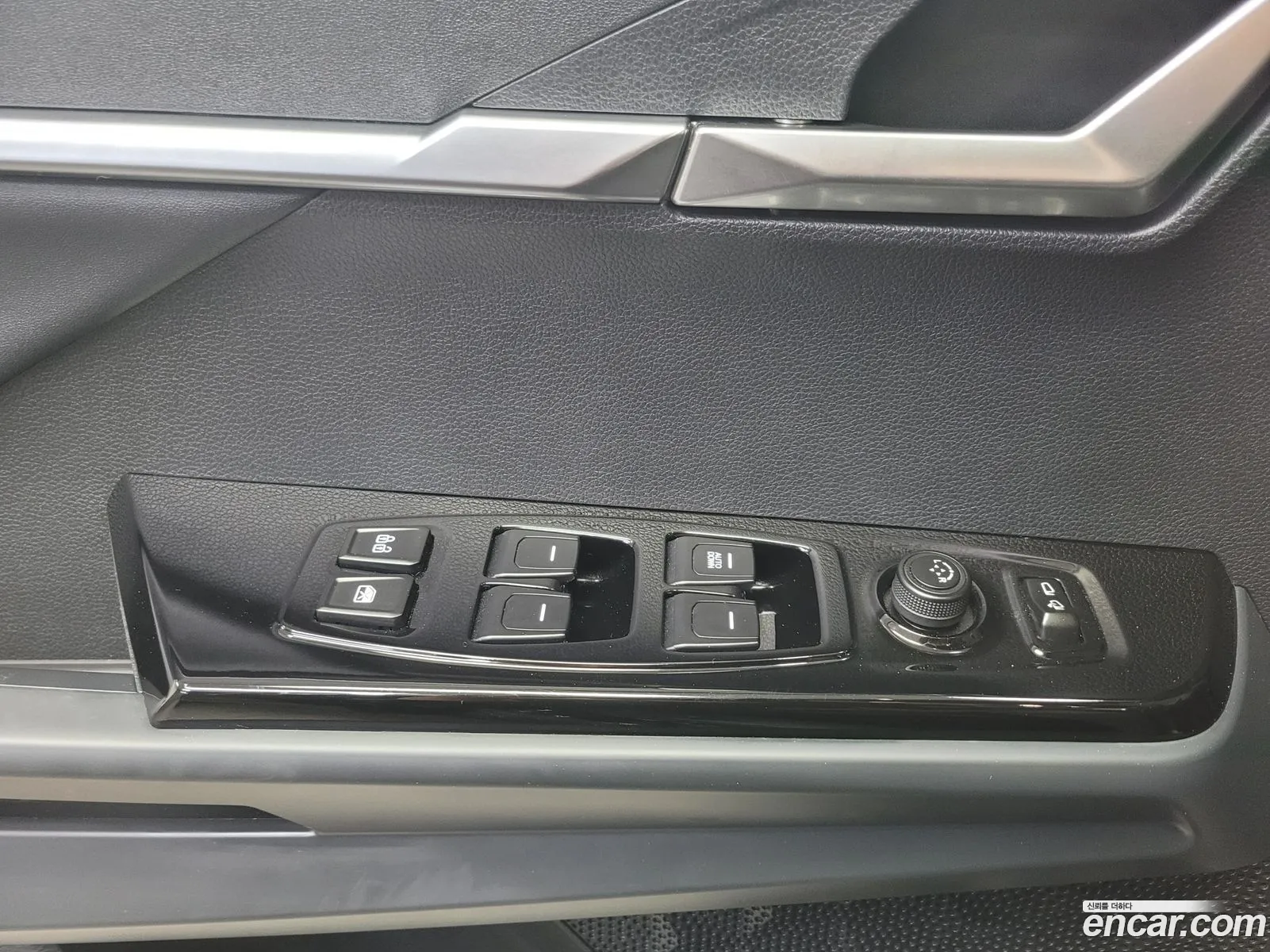 KG Mobility (SsangYong) Torres 2022 — 13