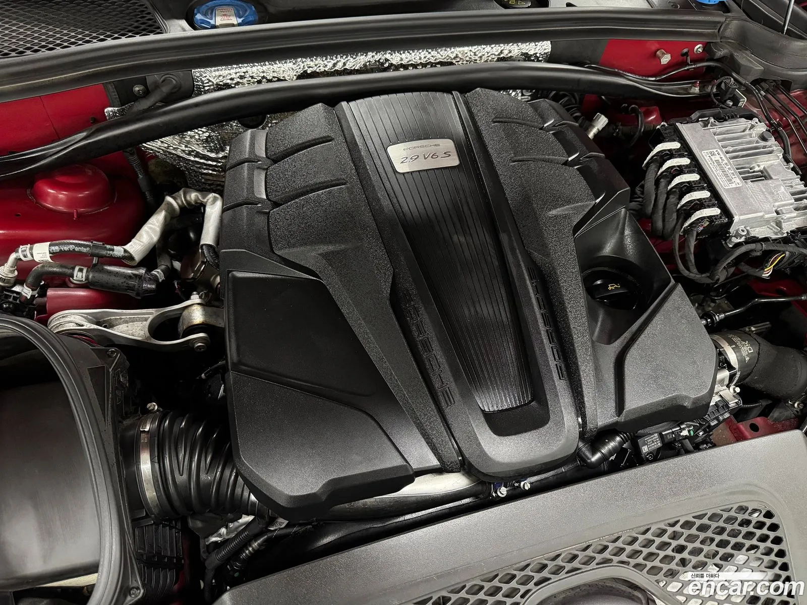 Porsche Macan 2023 — 16