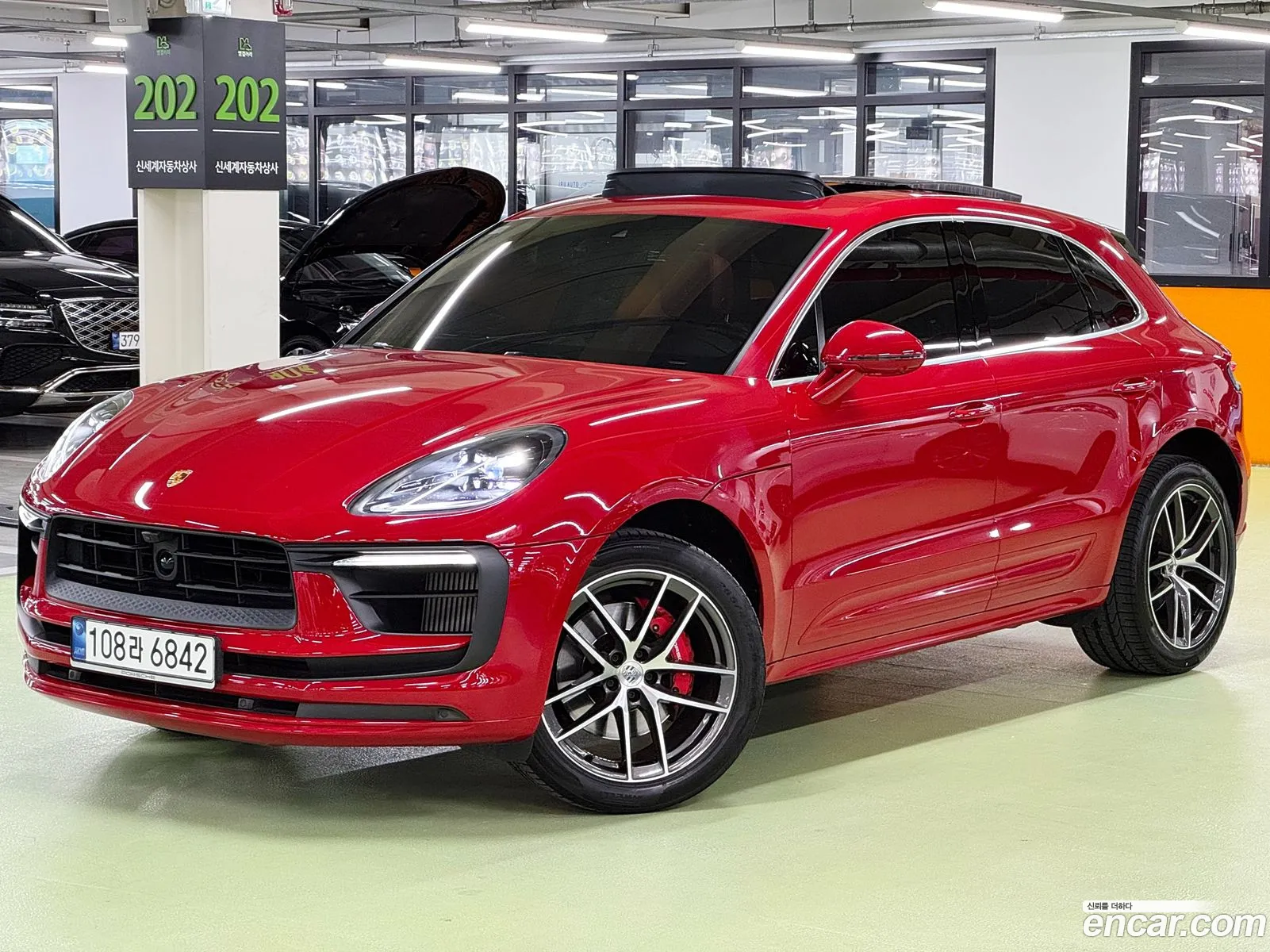 Porsche Macan 2023 — 18