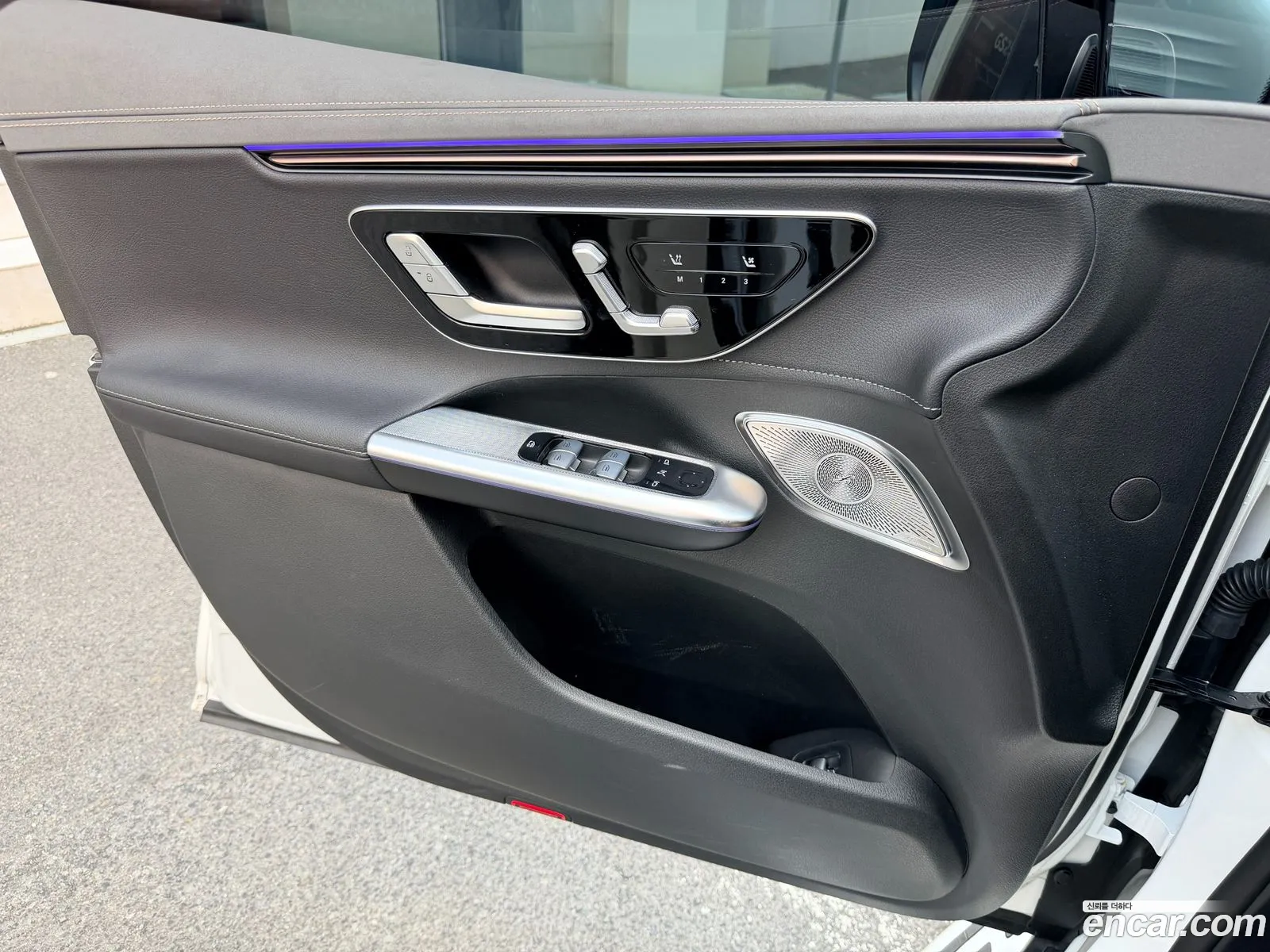 Mercedes-Benz EQE SUV X294 2024 — 13
