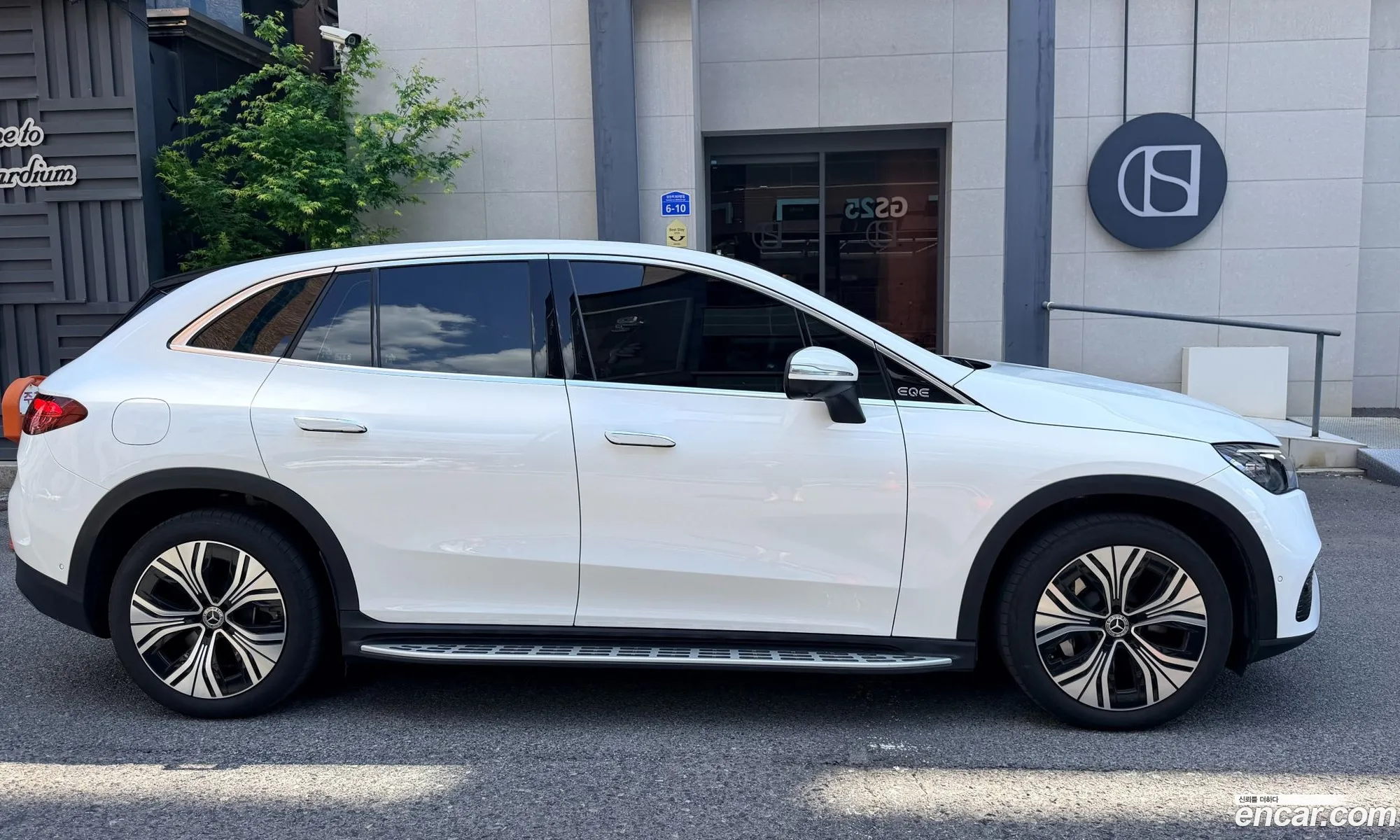 Mercedes-Benz EQE SUV X294 2024 — 10