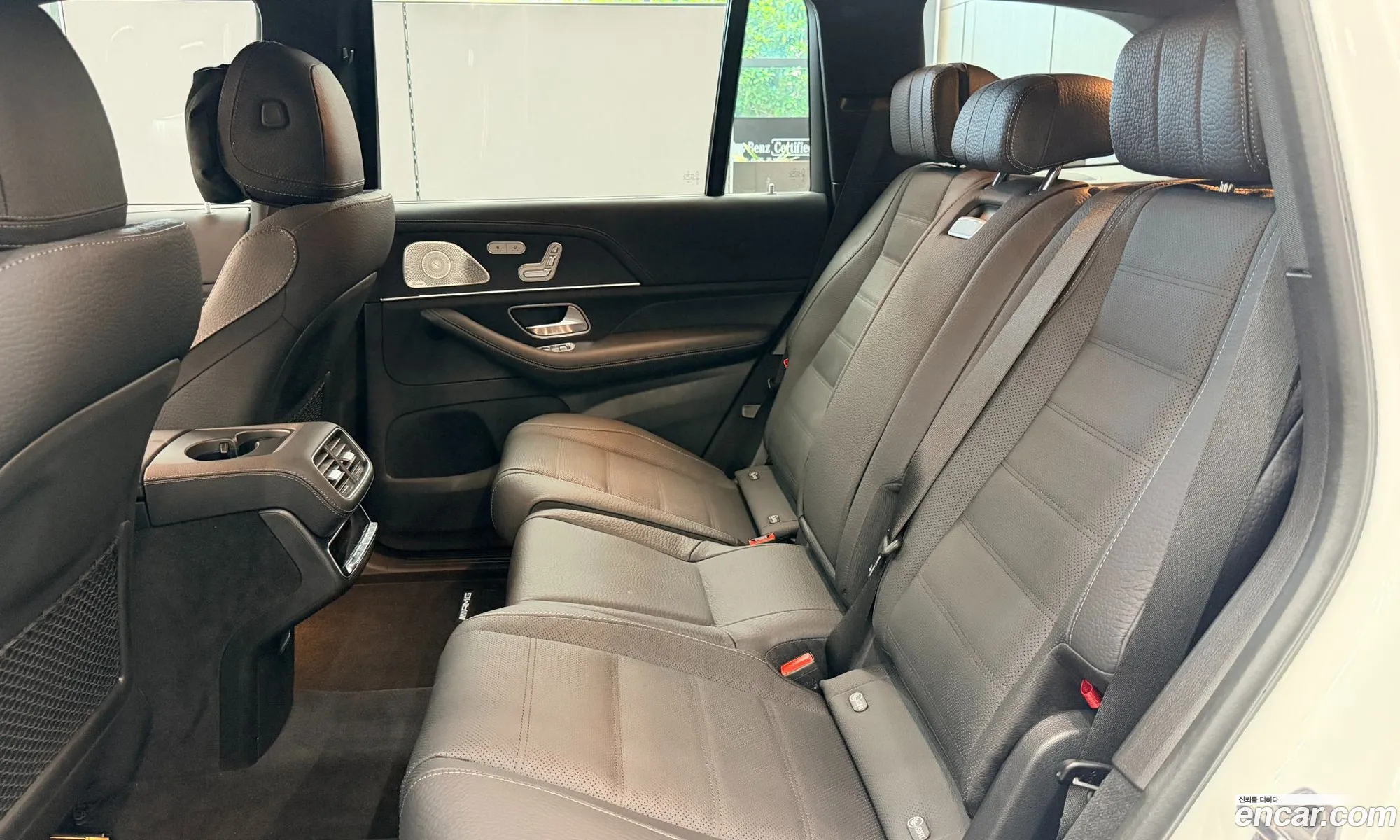 Mercedes-Benz GLS-Class X167 2025 — 9