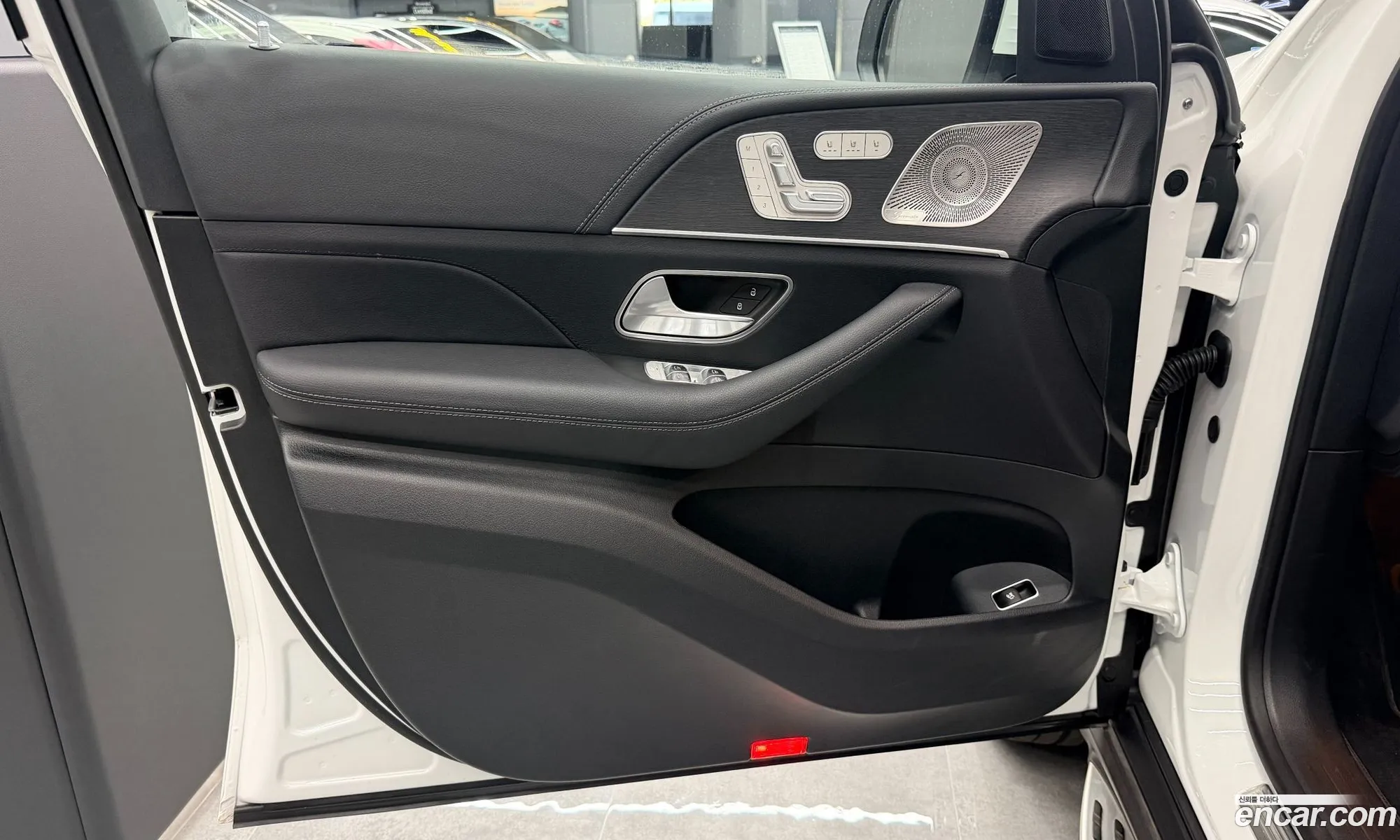 Mercedes-Benz GLS-Class X167 2025 — 16