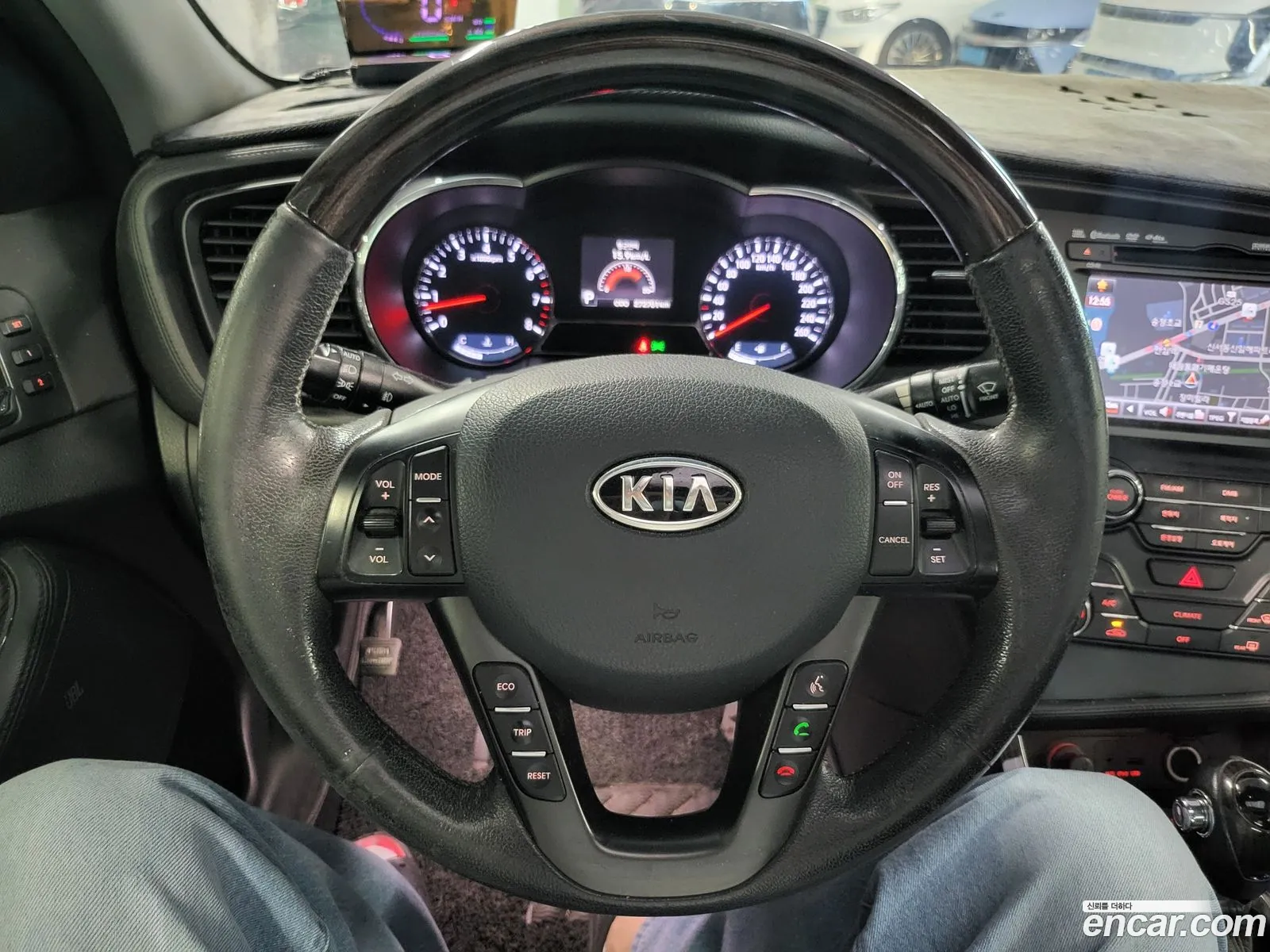 Kia K5 2010 — 10