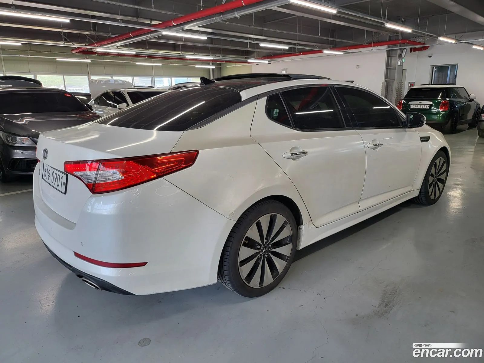 Kia K5 2010 — 2